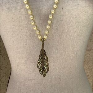 NWT Heidi Daus Swarovski crystal faux pearl necklace
